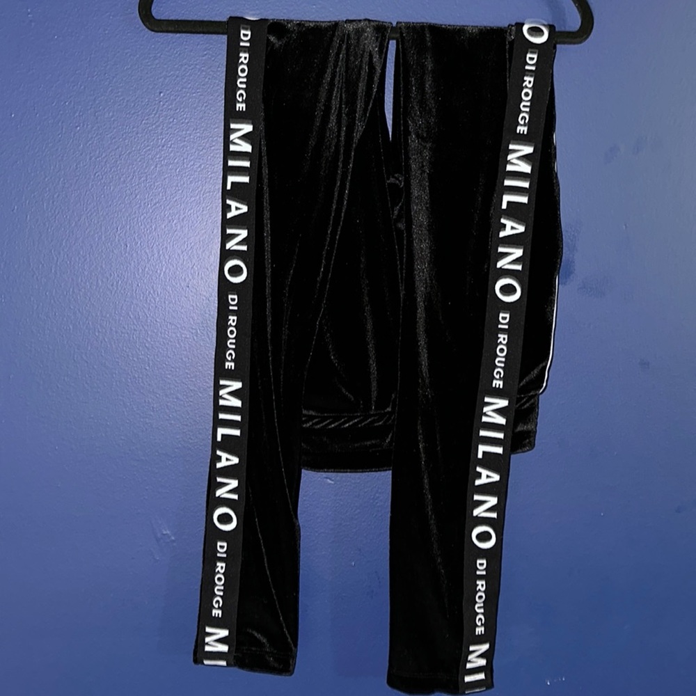 Never worn before Milano sweatsuit size small